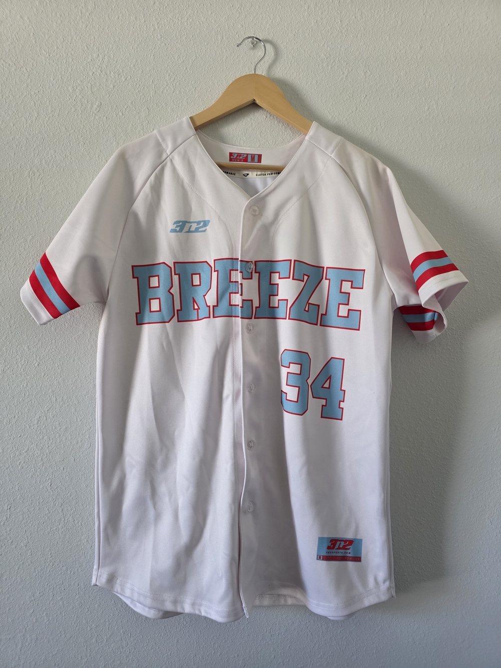 3N2 Men's Baseball Jersey Striped White & Blue Size Medium